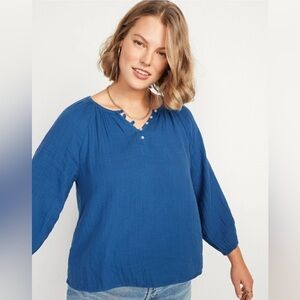 Old Navy Blue Textured Gauze Henley Blouse - Size M